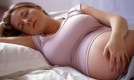 pregnant-woman-asleep