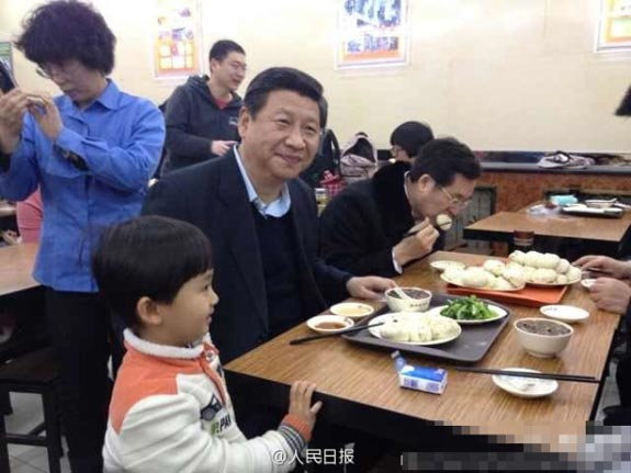 chinese-president-dines-out-at-roadside-bun-shop