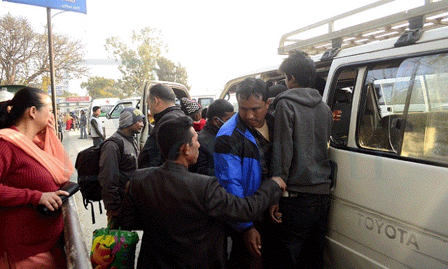 काठमाडौंमा माइक्रोबस दुर्घटना, एक जनाको मृत्यु