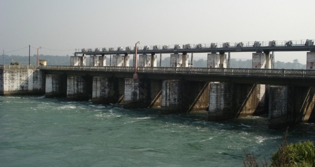 Low water level in Gandak canal affects power production