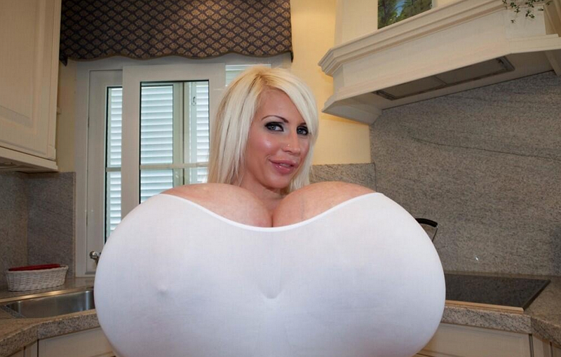 biggest breast implantation
