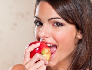 eating apple girl
