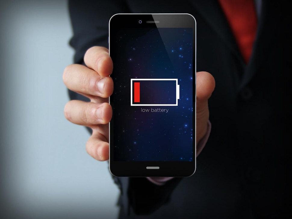 स्मार्टफोनको ब्याट्री चार्ज गर्दा नगर्नुस् यी ५ गल्ती