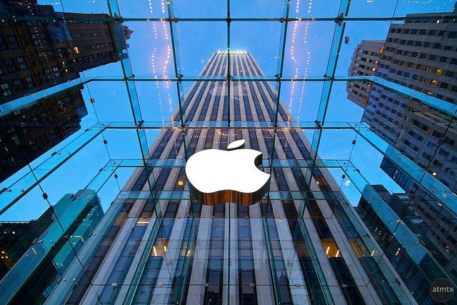 Apple Stores to be renamed to ‘Apple’