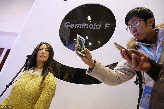 Geminoid F sexy robot in china (4)