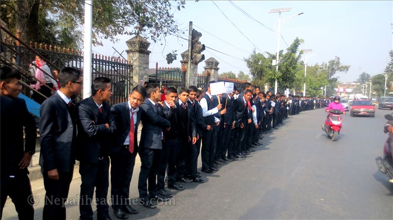 Students form 27-Kilometres human chain