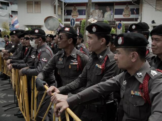 One killed, 30 wounded by explosions in southern Thailand – police