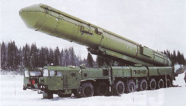 russia-topol-missile