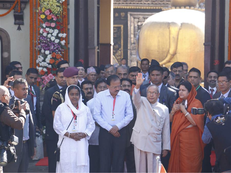 Indian President performs special pooja at Pashupatinath