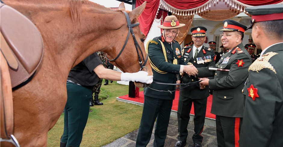 नेपाली सेनालाई भारतीय घोडा !