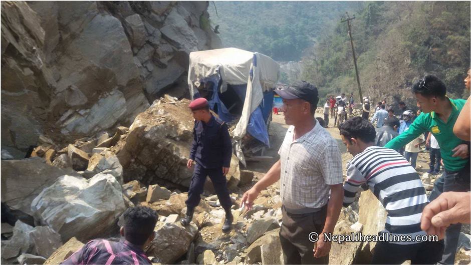Dry landslide disrupts Narayangadh-Muglin road section