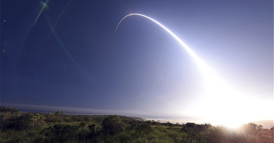 अमेरिकाले अन्तरमहादेशीय मिसाइल परीक्षण गर्यो, हेर्नुस् भिडियो