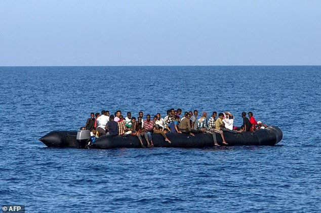 UN backs Italy bid to close migrant route from Libya