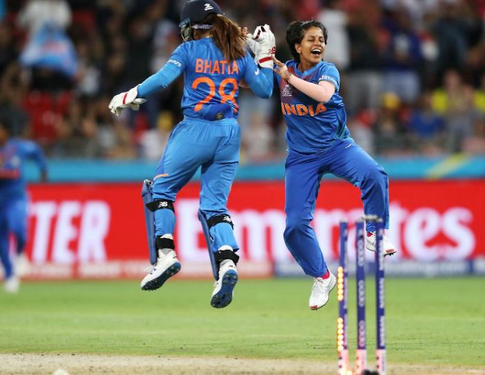 महिला विश्वकप क्रिकेटः भारतले हरायो अष्ट्रेलियालाई